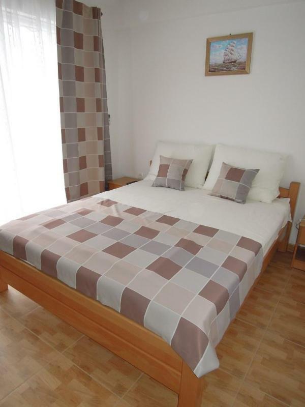 Tina Apartma